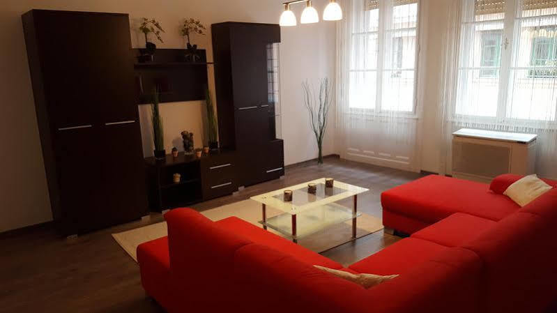 Walking Bed Budapest Downtown Hostel ภายนอก รูปภาพ