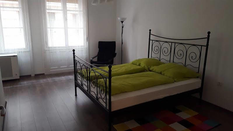 Walking Bed Budapest Downtown Hostel ภายนอก รูปภาพ